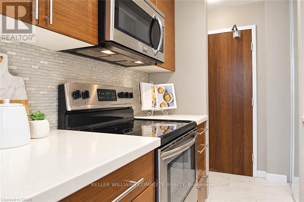 #705 1950 MAIN STREET W - 15