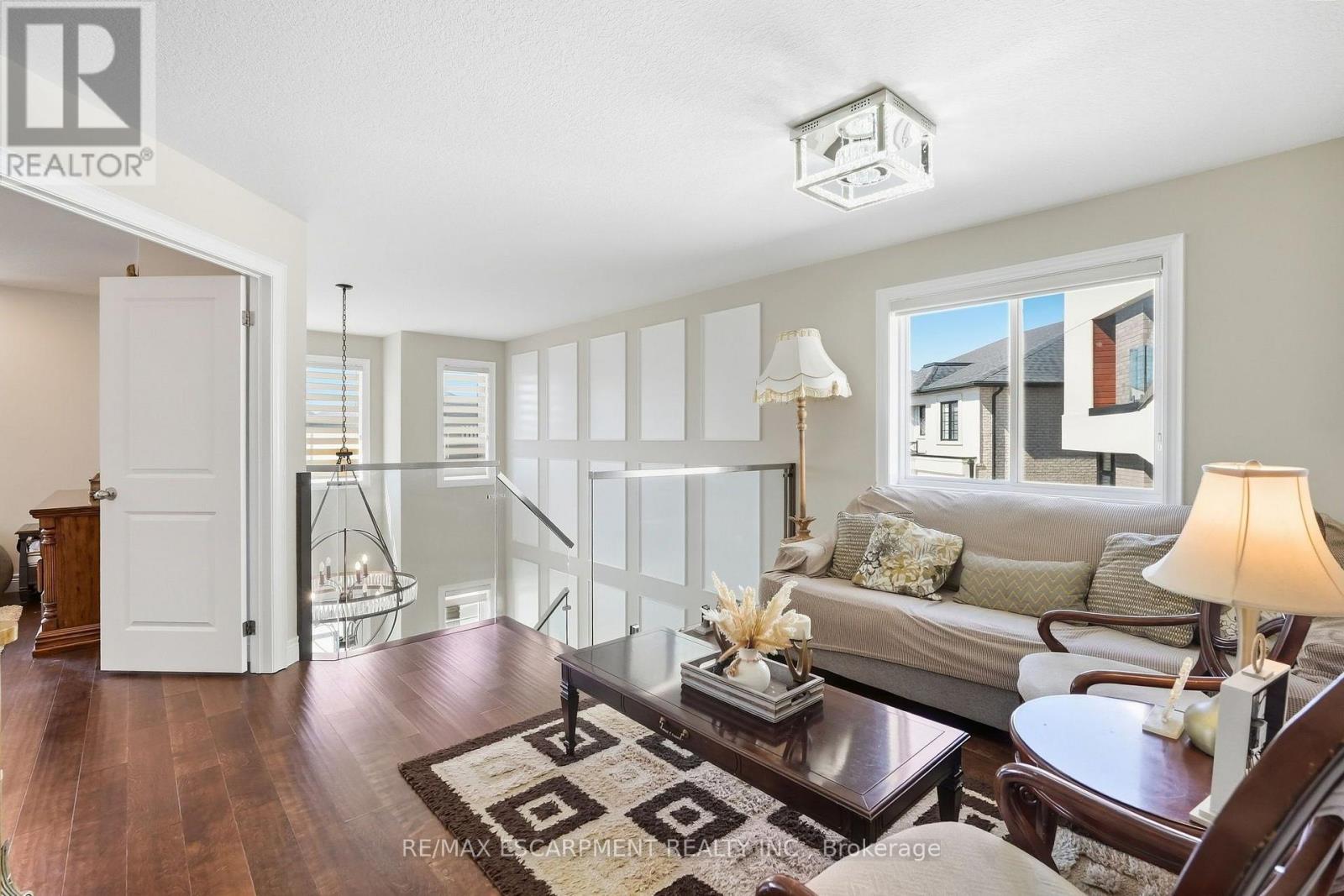88 ERINGATE COURT - 28