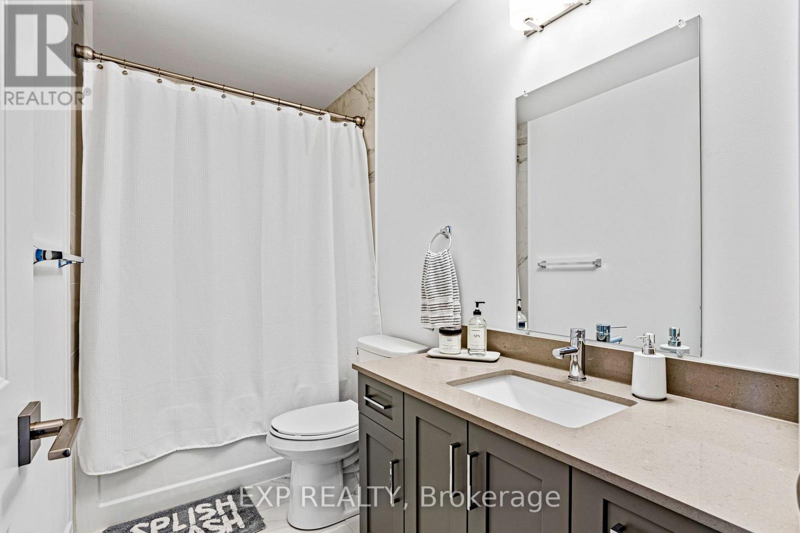 #25 166 MOUNT ALBION ROAD - 17
