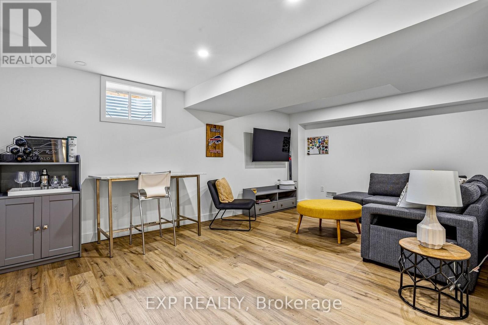 #25 166 MOUNT ALBION ROAD - 20