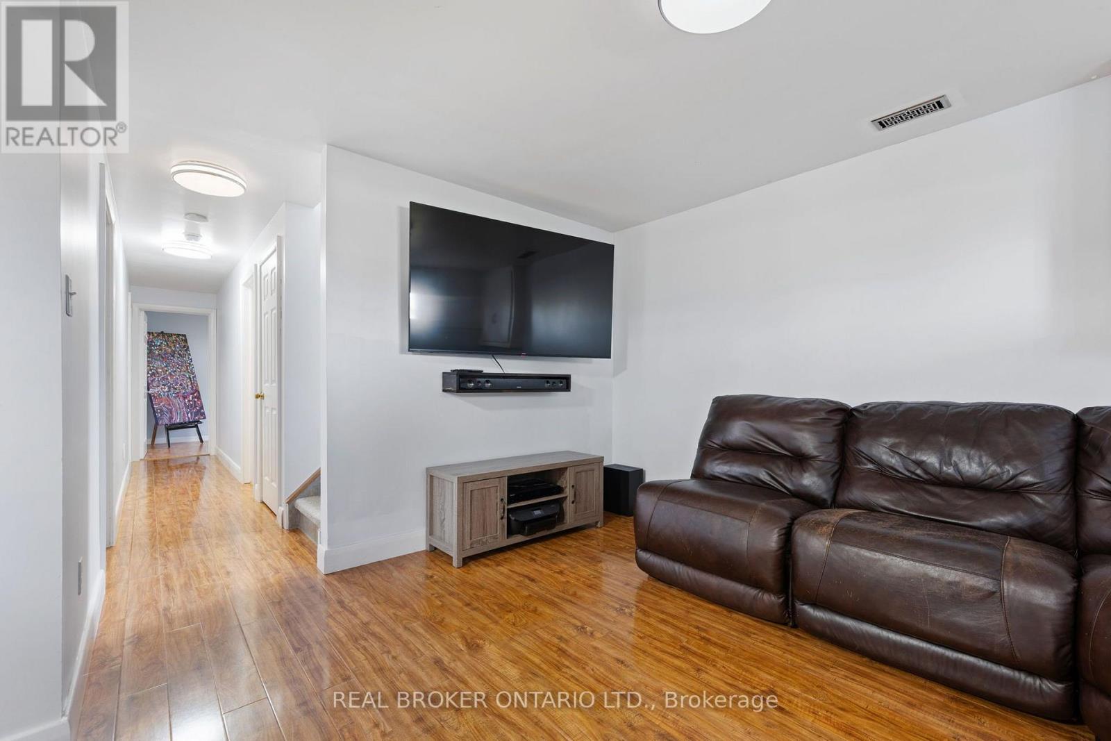 31 BECKETT Boulevard, Tillsonburg, ON photo 17