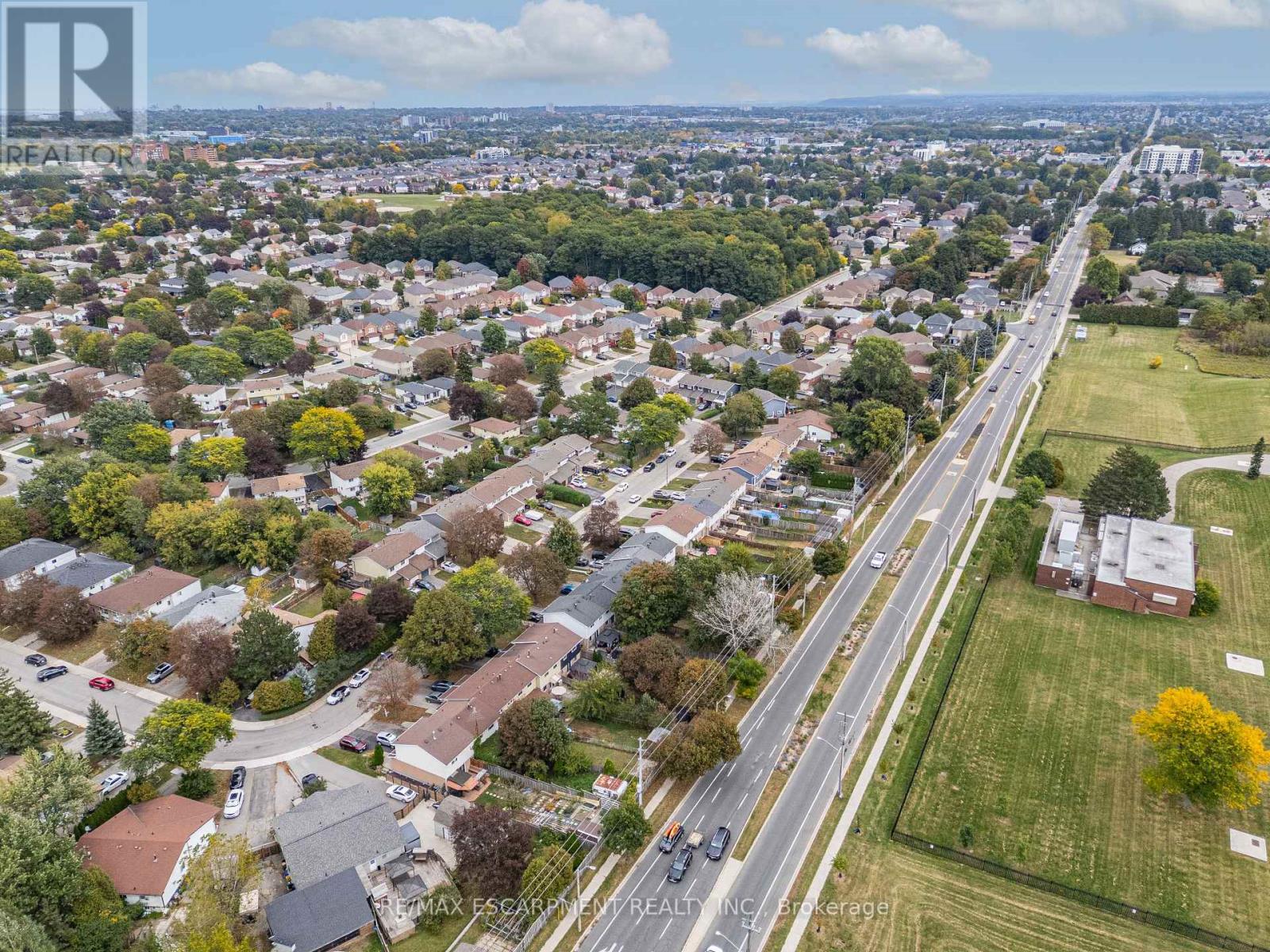 62 GLEDHILL CRESCENT - 7