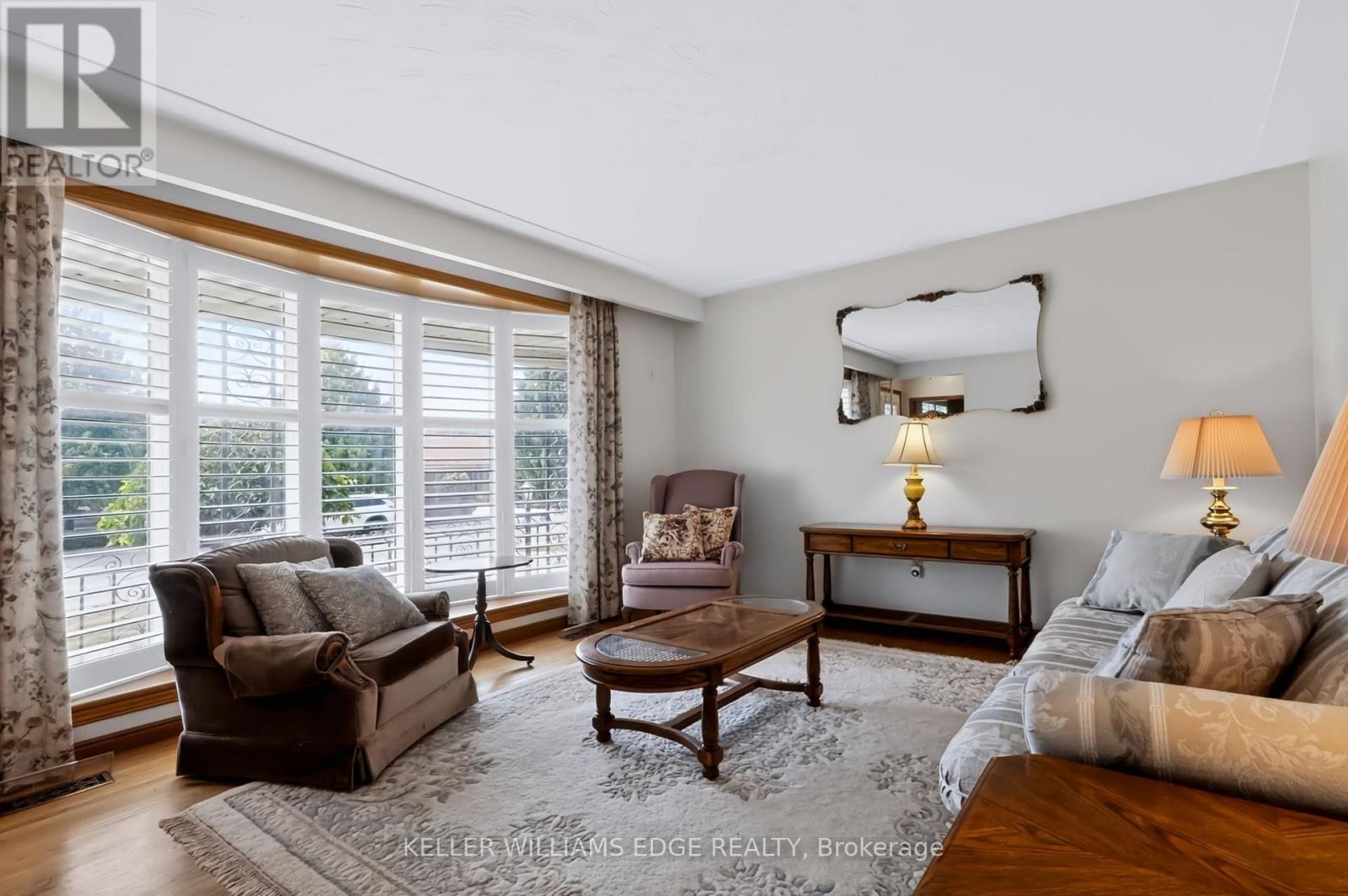 261 CARLA AVENUE - 7