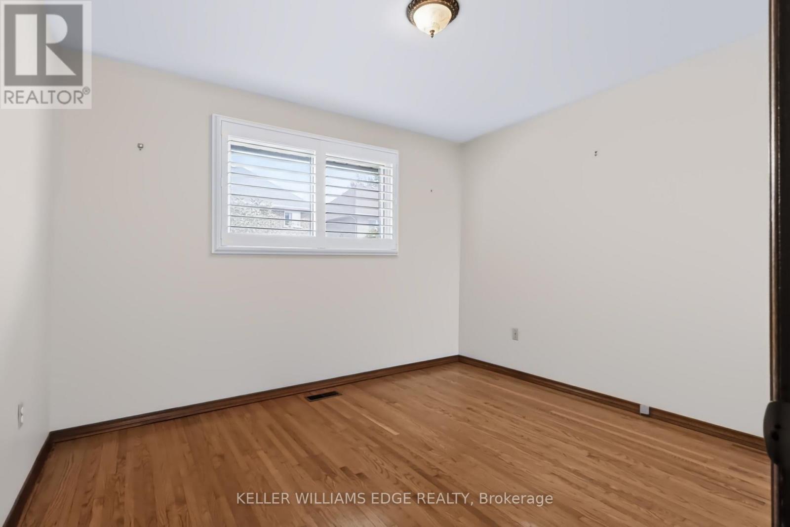 261 CARLA AVENUE - Image 9
