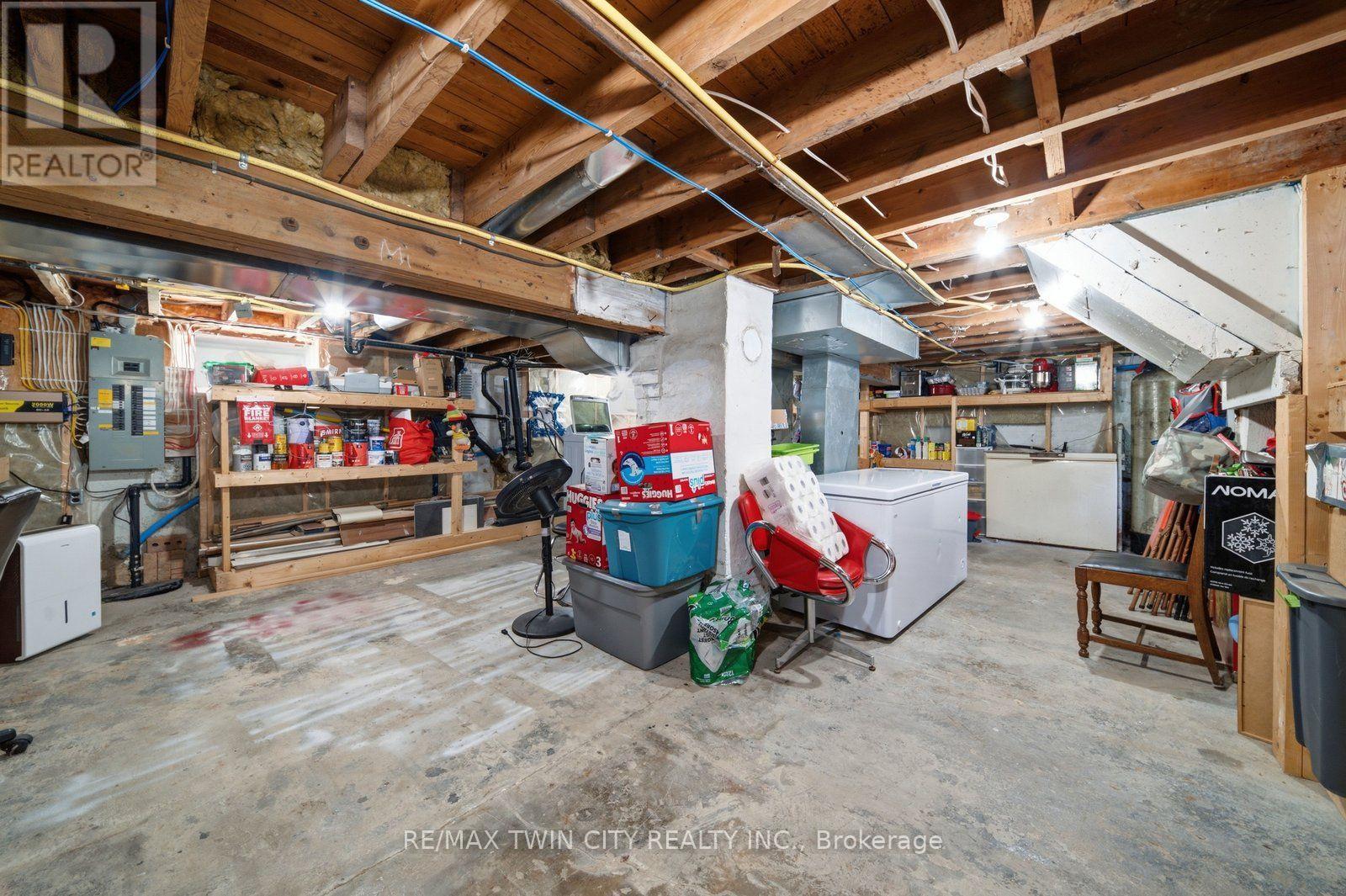 2214 WILLIAM SHAKESPEARE STREET - 29