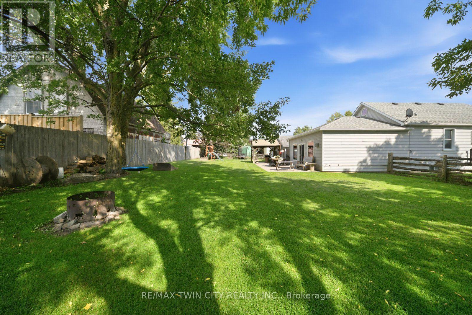 2214 William Shakespeare Street, Perth East, ON photo 33