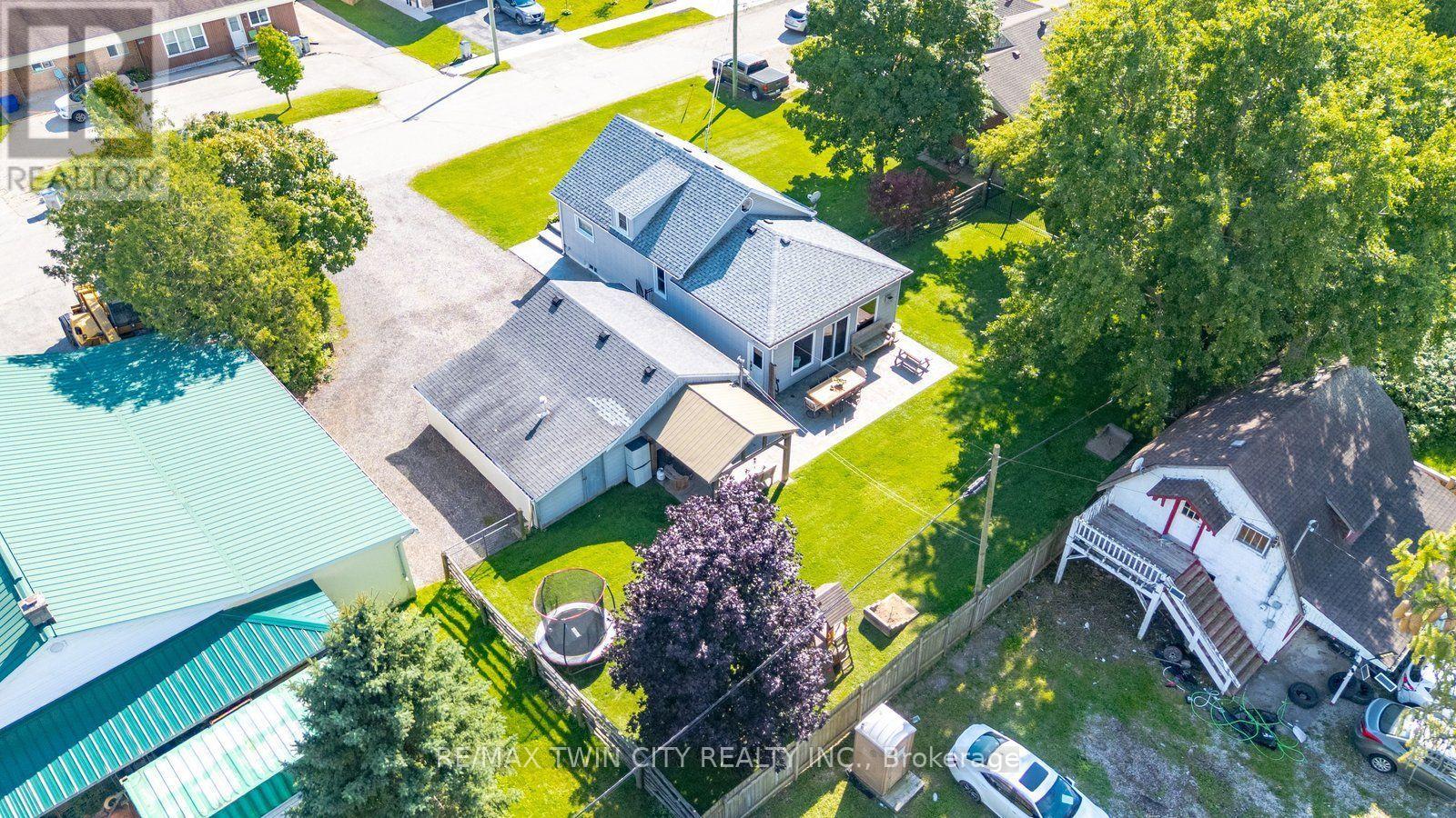 2214 William Shakespeare Street, Perth East, ON photo 46