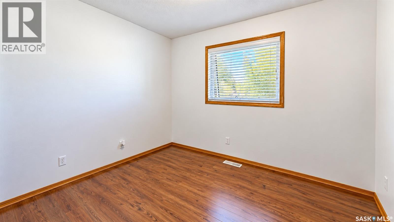 717 31st STREET W, Saskatoon — photo 9