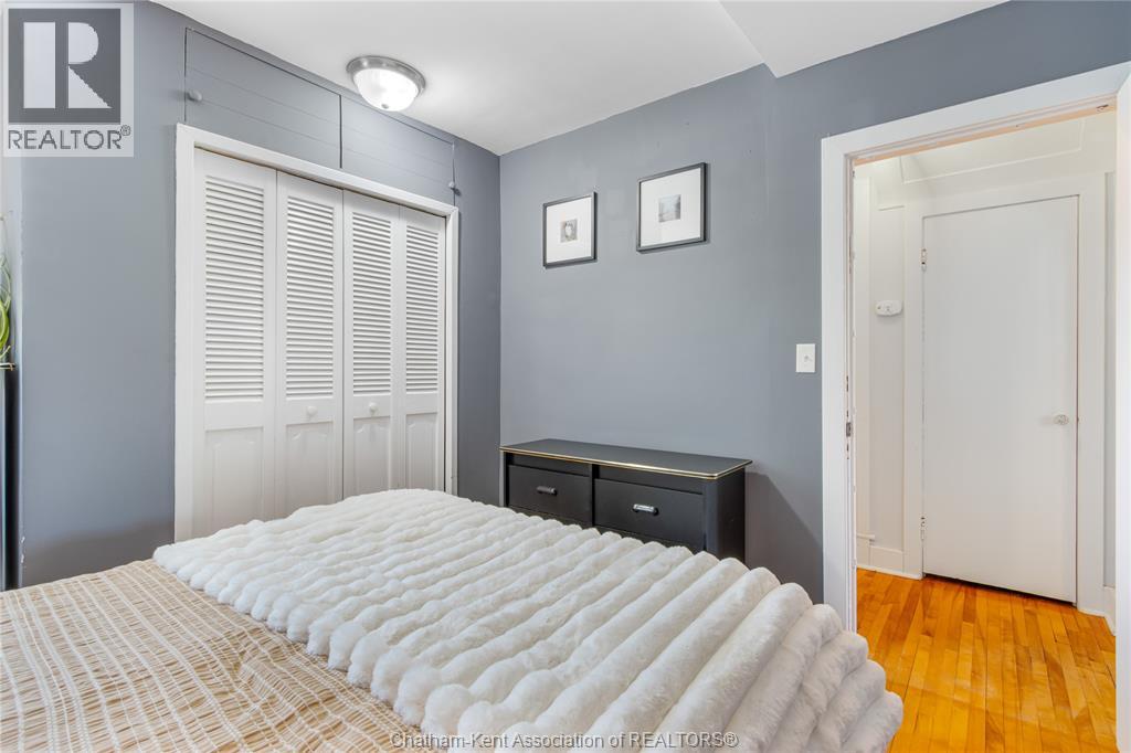 32 KERR AVENUE - 17