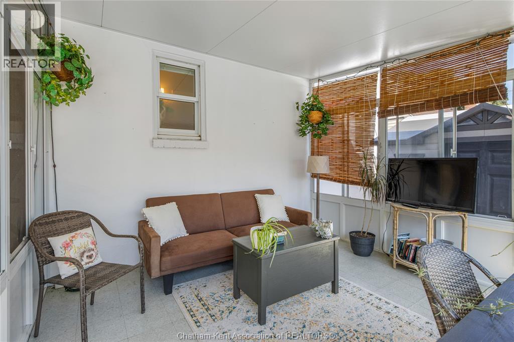 32 KERR AVENUE - Image 33
