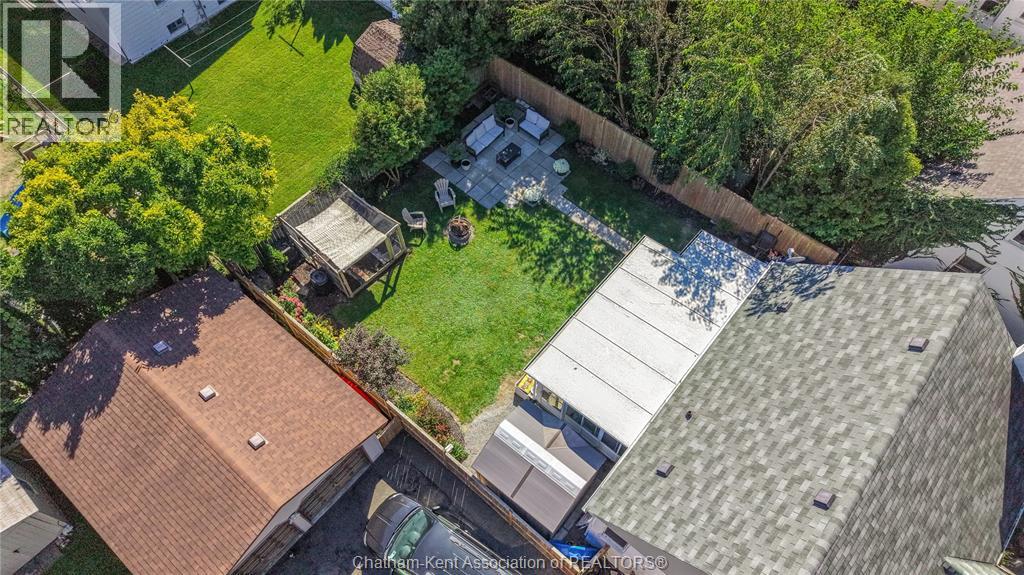 32 KERR AVENUE - 40