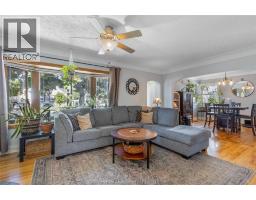 Living room - 32 Kerr Avenue, Chatham, ON N7M1B7 Photo 10