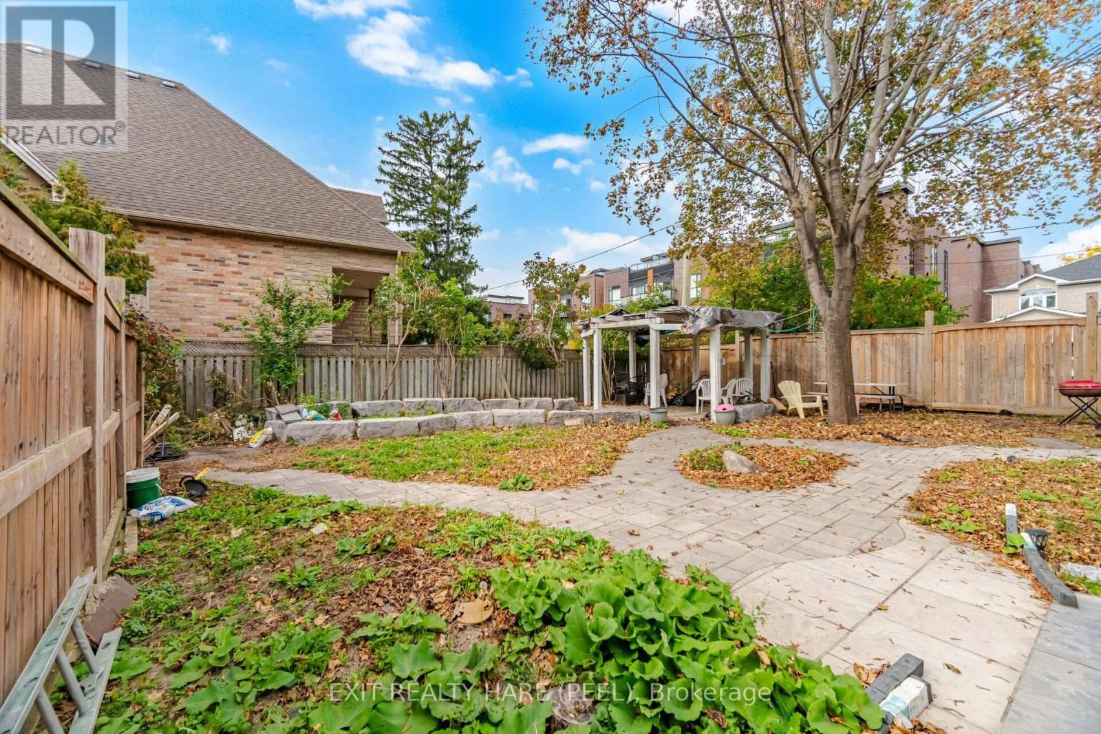 7698 Kipling Avenue — photo 37