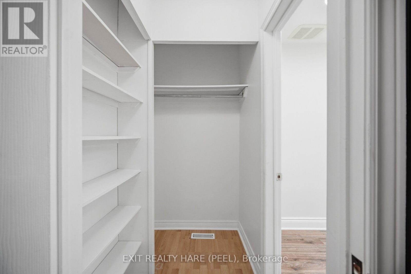 7698 Kipling Avenue — photo 28