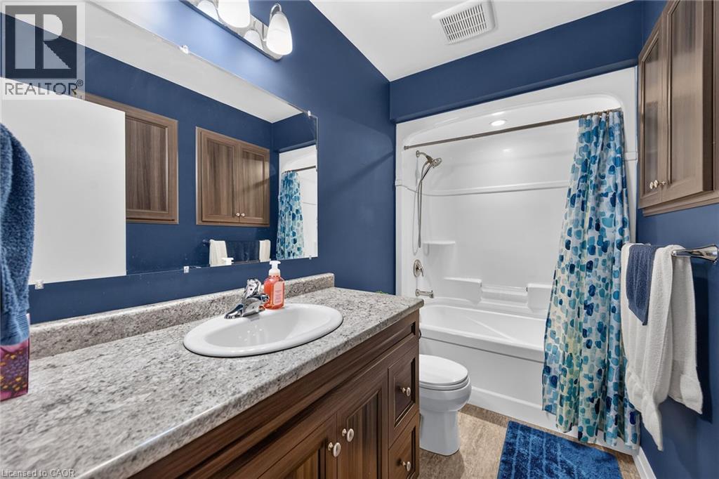 1 WOODFIELD Avenue - 32