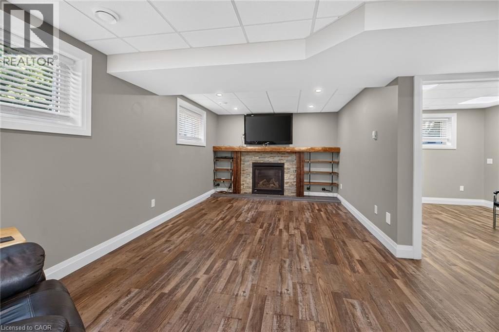 1 WOODFIELD Avenue - 35