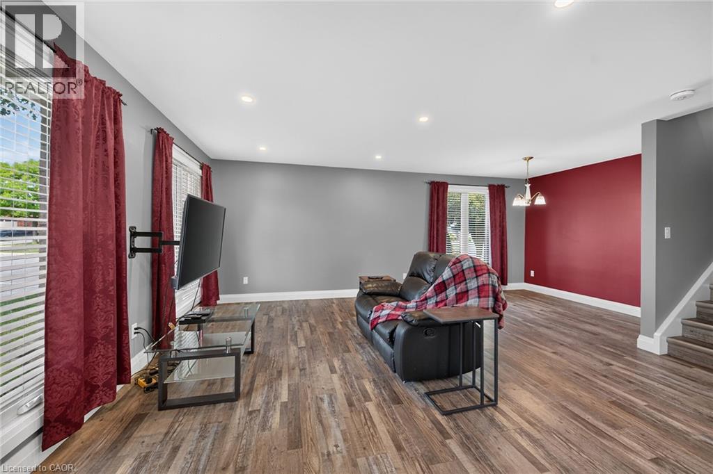 1 WOODFIELD Avenue - 9