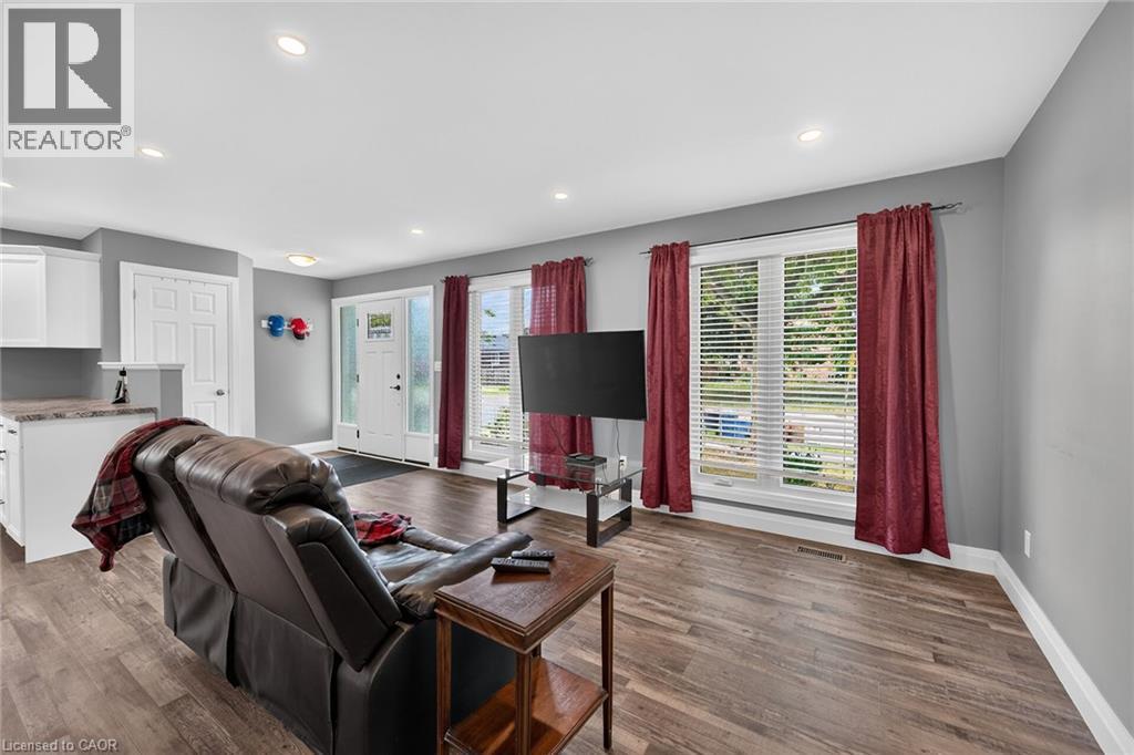 1 WOODFIELD Avenue - 12