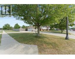 2402 St. Alphonse Avenue, Tecumseh, ON N8N2W9 Photo 25