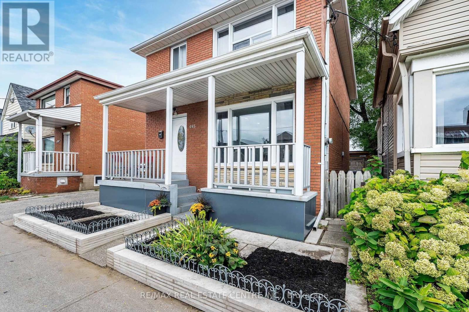 665 JANE STREET - 4