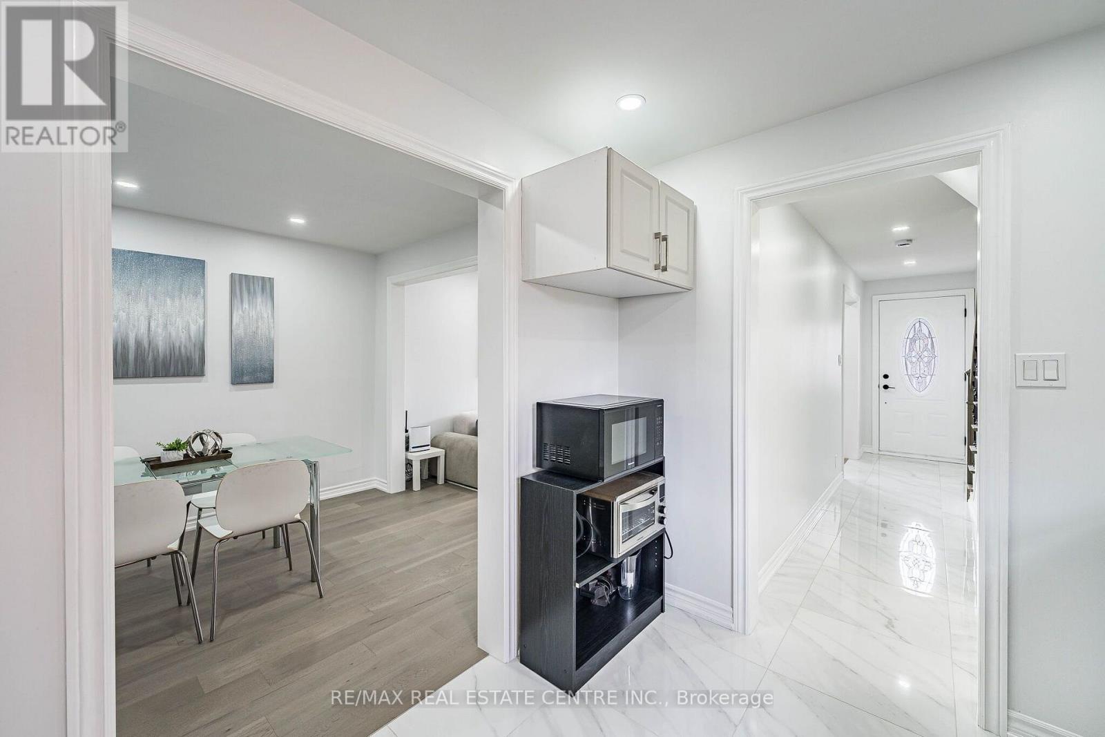 665 JANE STREET - 20