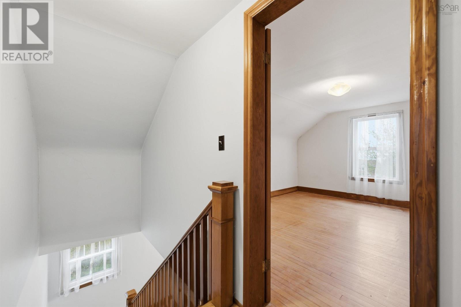 4 Holland Avenue - 21