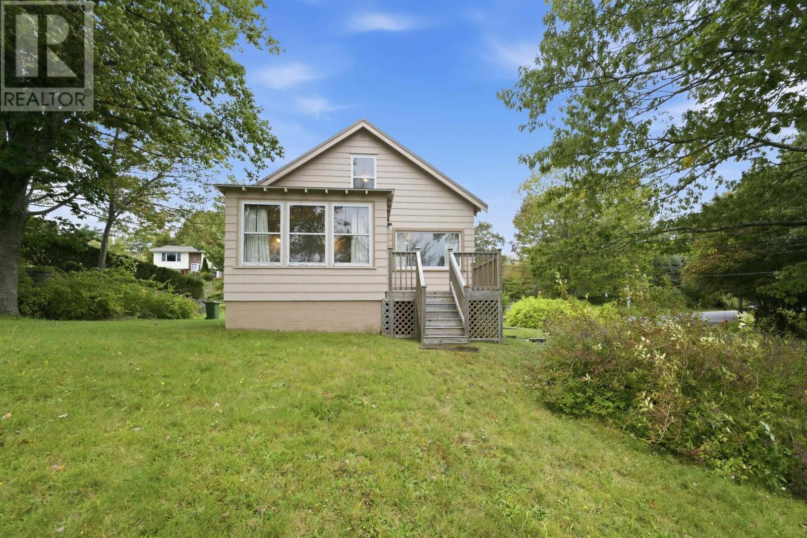 4 Holland Avenue - 31