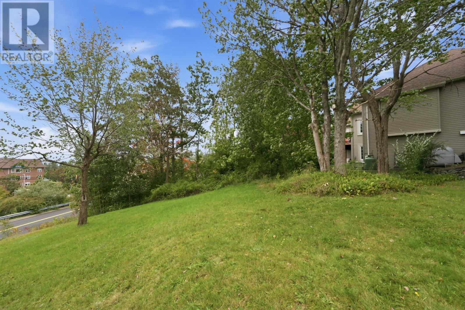 4 Holland Avenue - 33