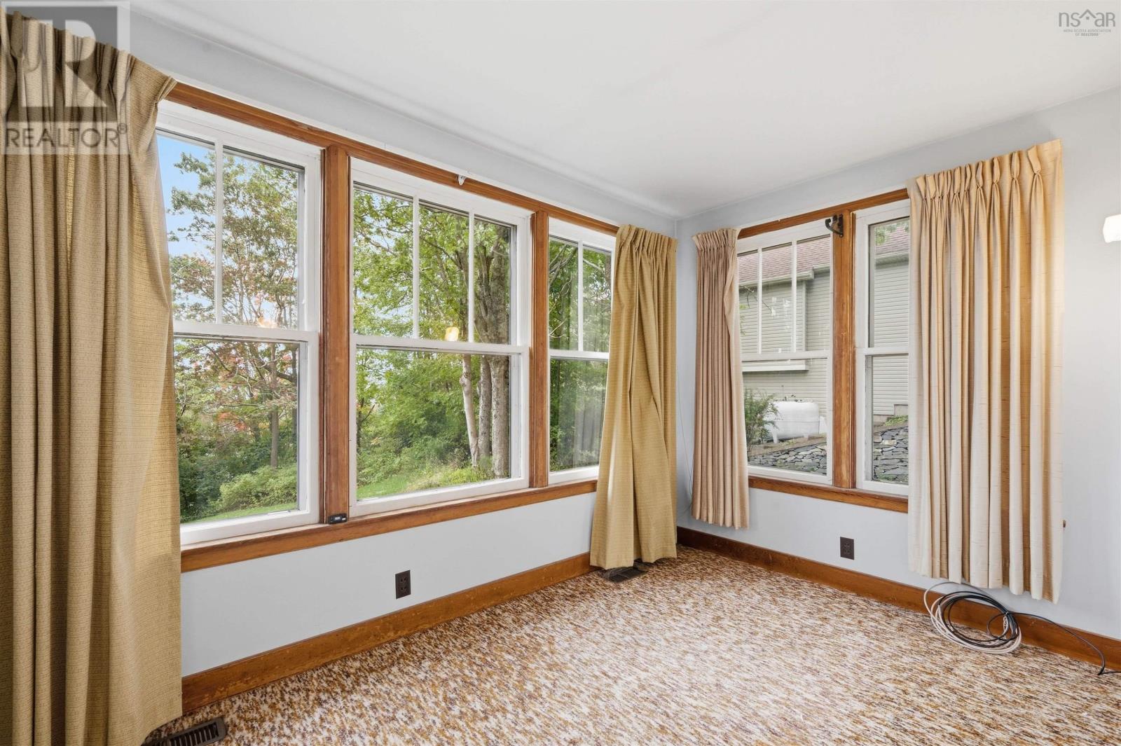 4 Holland Avenue - 4