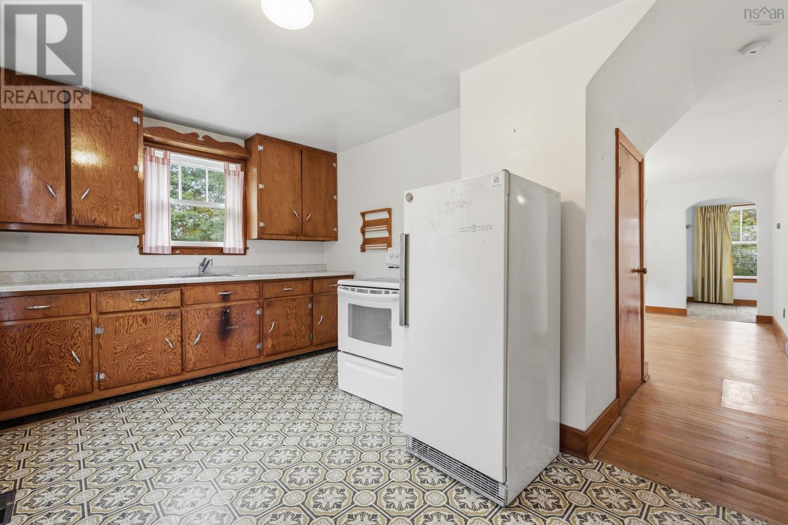 4 Holland Avenue - Image 6