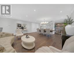 33 Madawaska Avenue, Toronto, ON M2M2R1 Photo 18