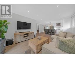 33 Madawaska Avenue, Toronto, ON M2M2R1 Photo 17