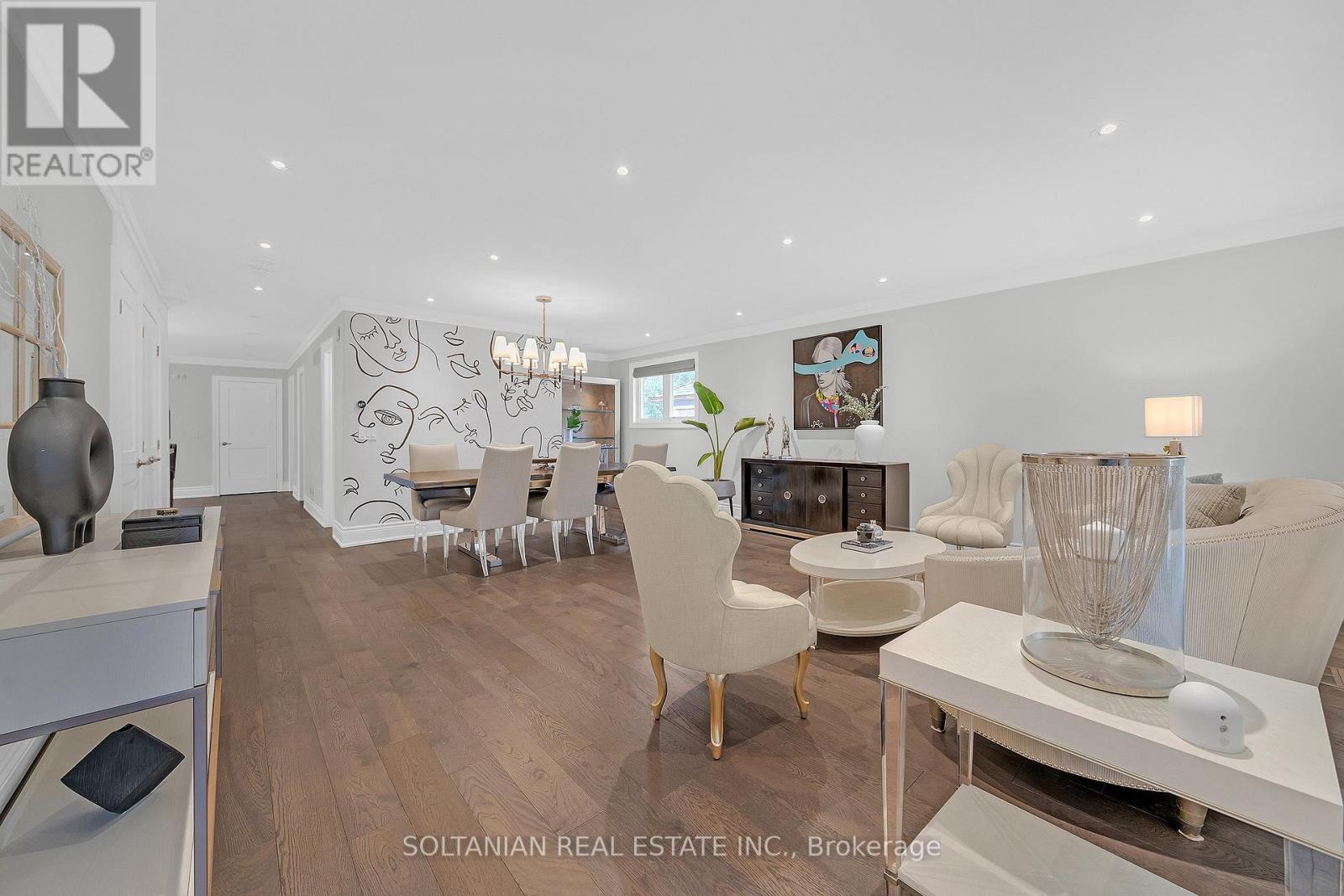 Photo of 33 MADAWASKA AVENUE