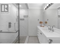 33 Madawaska Avenue, Toronto, ON M2M2R1 Photo 26