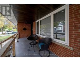 33 Madawaska Avenue, Toronto, ON M2M2R1 Photo 32