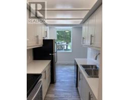Laundry room - 102 - 120 Duke Street, Hamilton, ON L8P4T1 Photo 6
