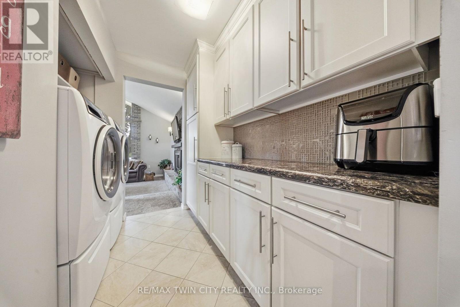 129 Tranquility Street, Brantford, ON photo 24