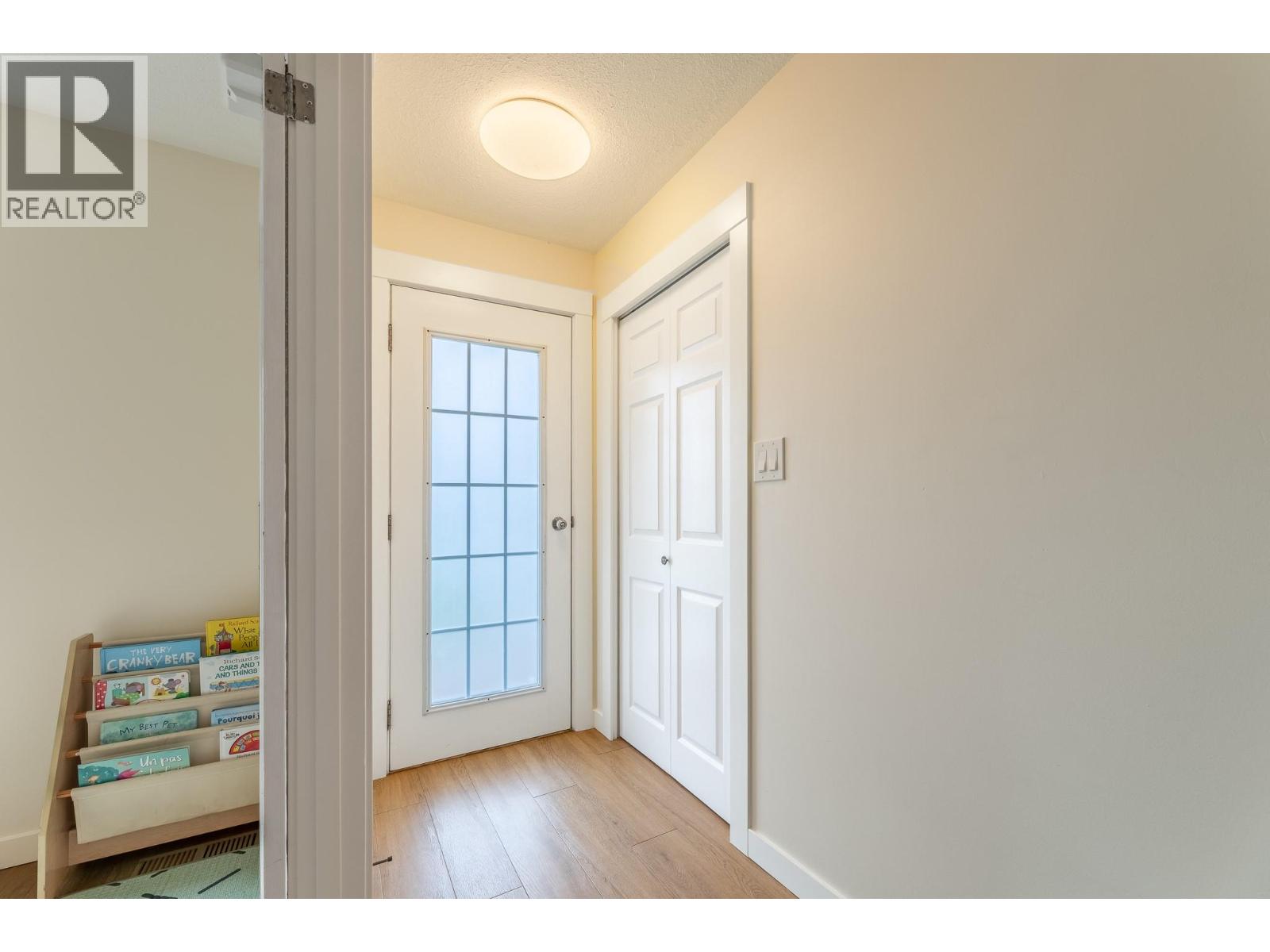 9722 Julia Street - Image 8