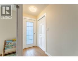 4pc Bathroom - 9722 Julia Street, Summerland, BC V0H1Z5 Photo 8