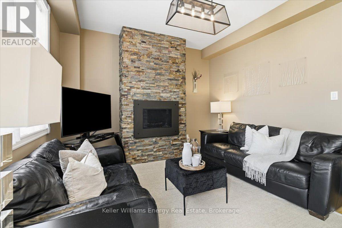 27 DENT STREET - 13
