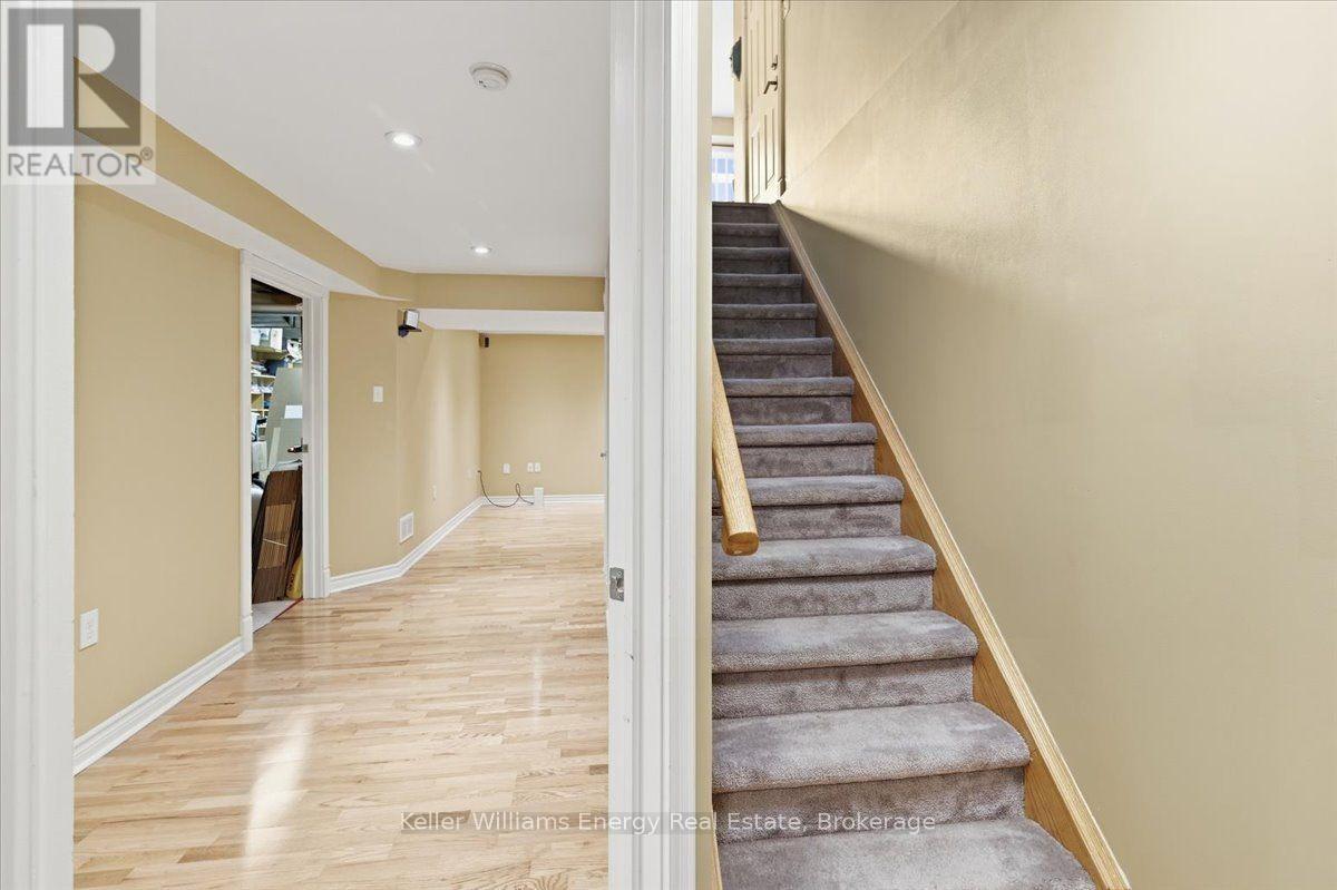 27 Dent Street, Ajax, ON photo 31