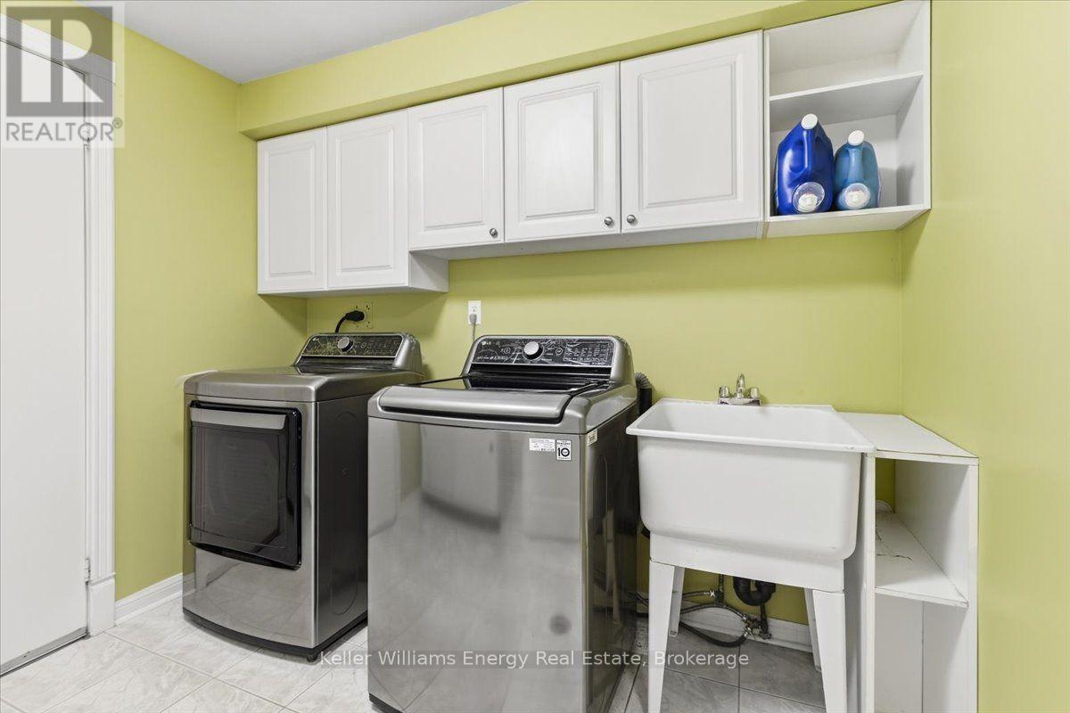 27 Dent Street, Ajax, ON photo 32
