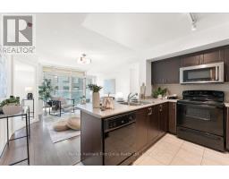 302 - 1600 Charles Street, Whitby, ON L1N0G4 Photo 7