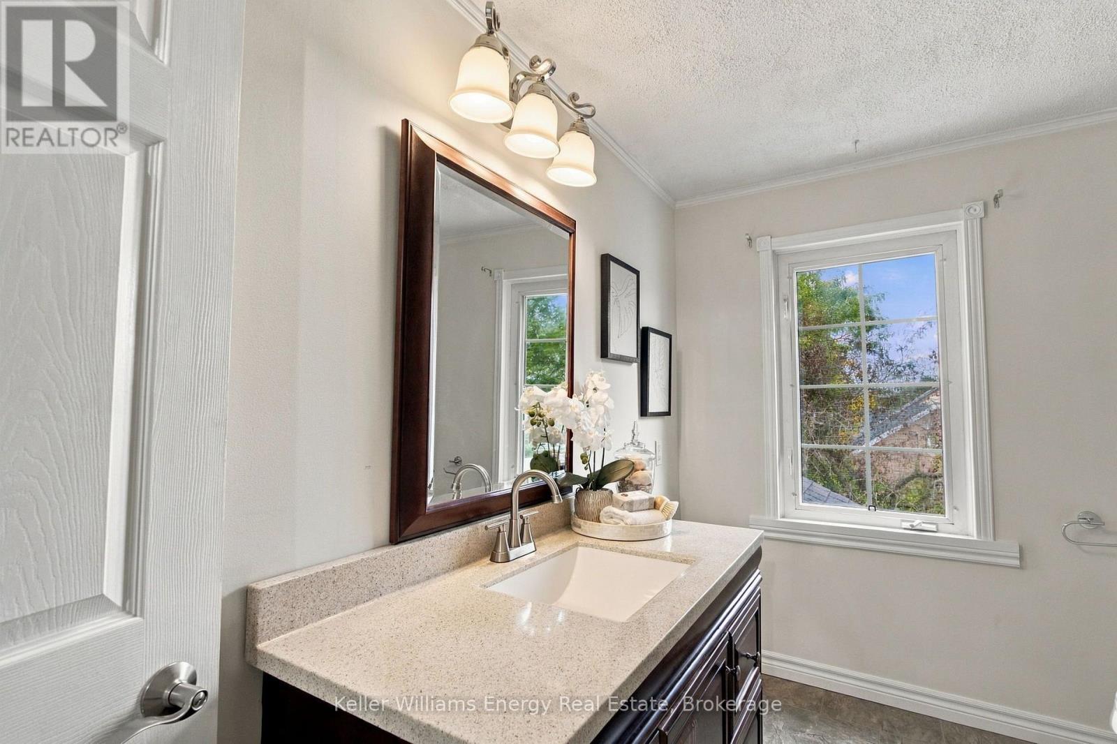 477 CUBERT STREET - 25