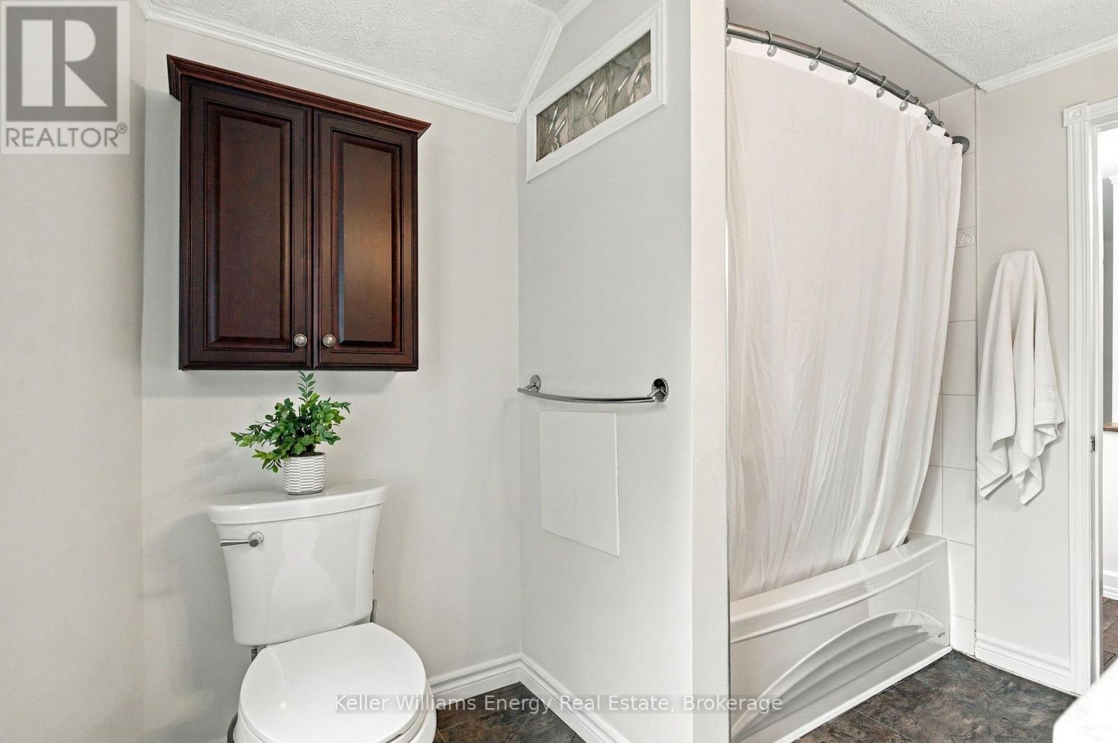 477 CUBERT STREET - 27
