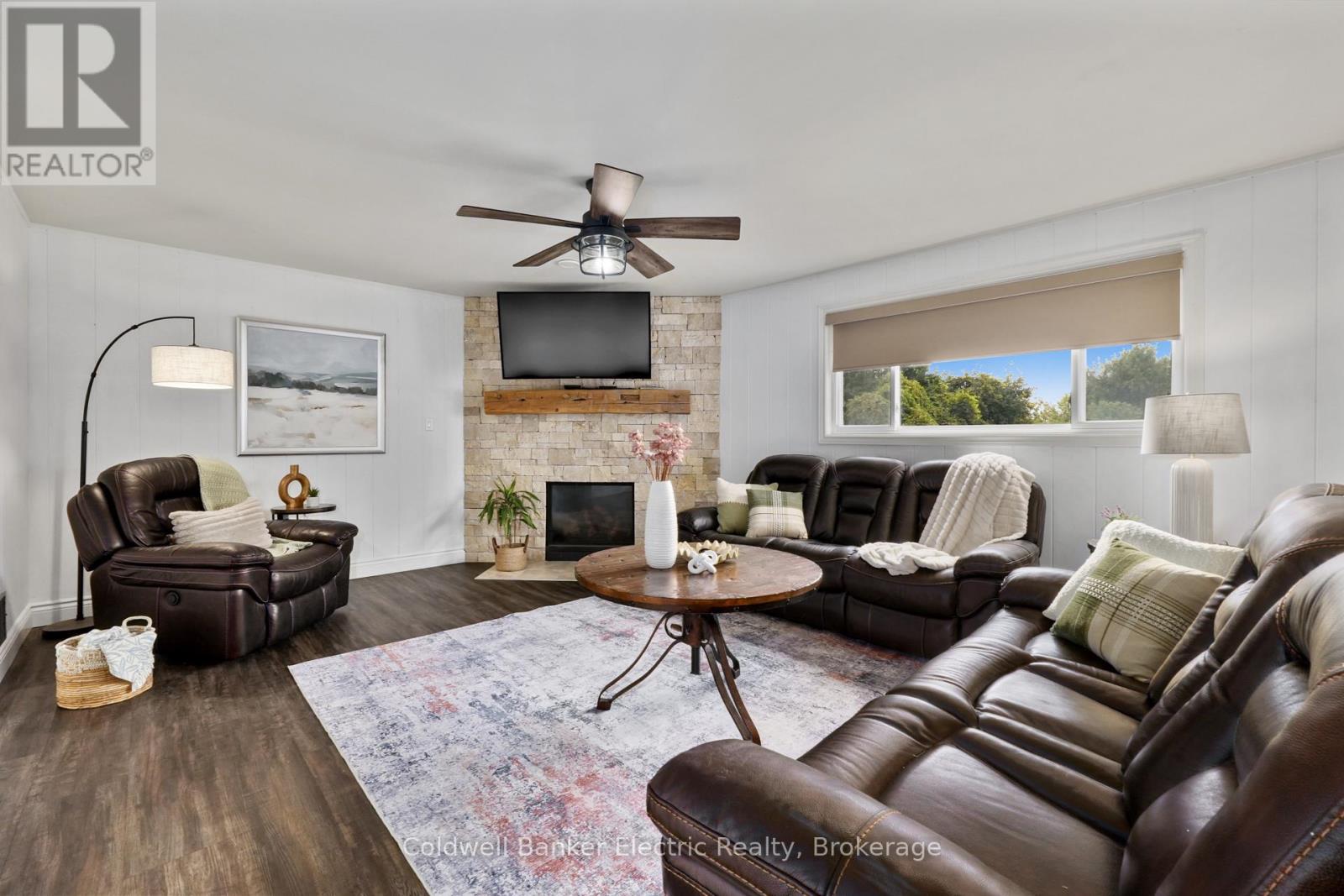 1305 HOLDEN ROAD - 18