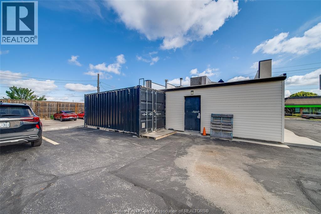 346 St. Clair Street — photo 27