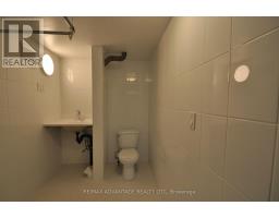 153 Langarth Street W, London South, ON N6J1P6 Photo 40