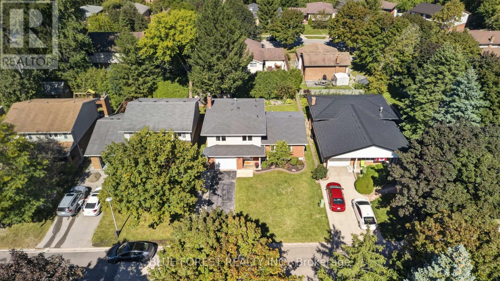 32 MEADOWVIEW ROAD - Image 37
