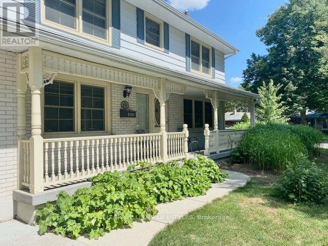 843 Driftwood Road — photo 2